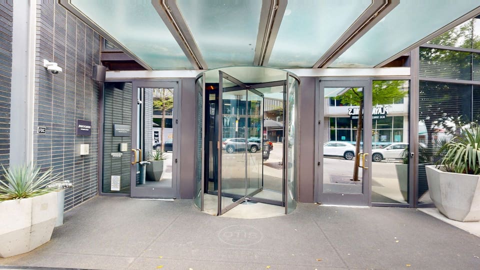 Arrival at ACHOTELAUSTINUNIVERSITY — 3D virtual tour