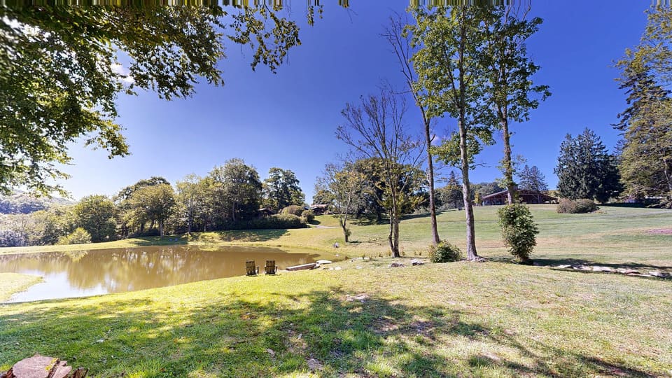 The Pond at CATALOOCHEERANCH — 3D virtual tour