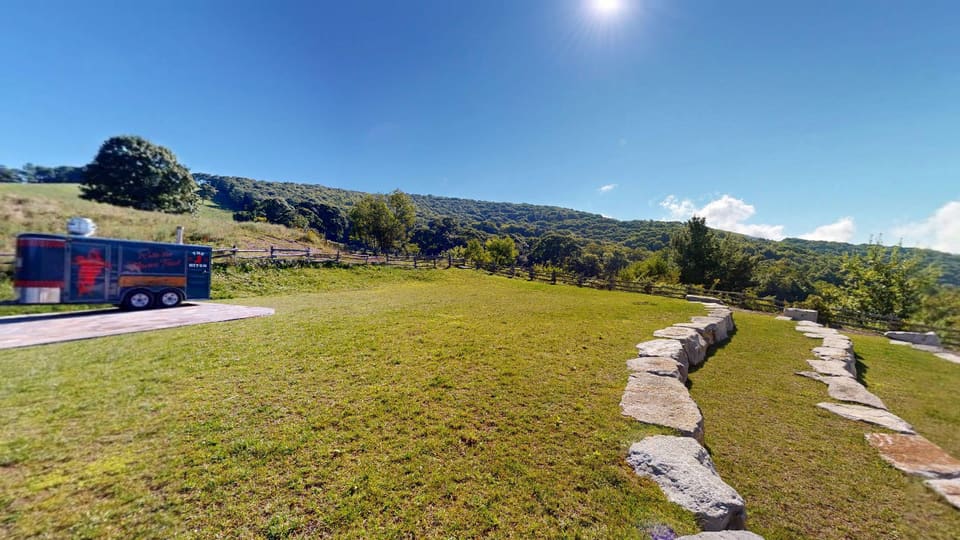 Event Lawn — 3D tour