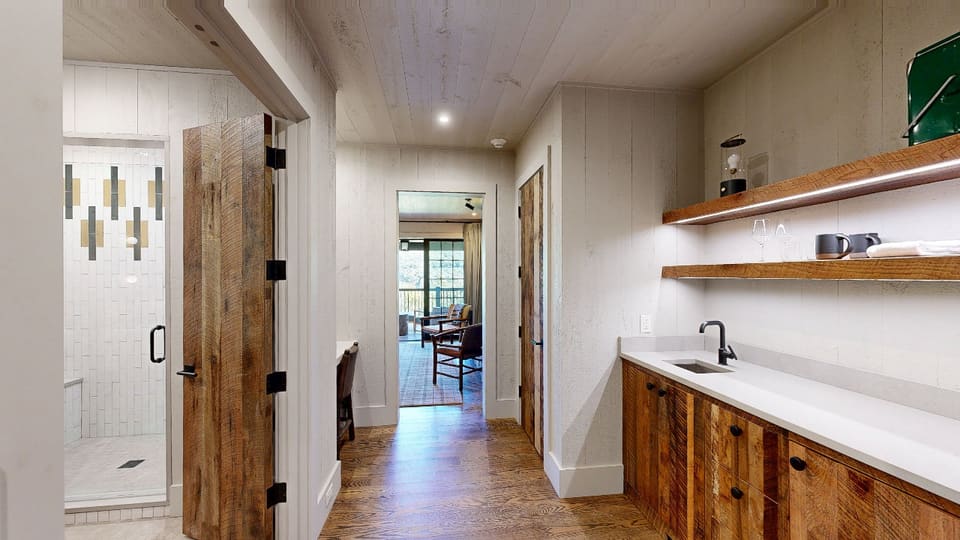 Roan — 3D tour
