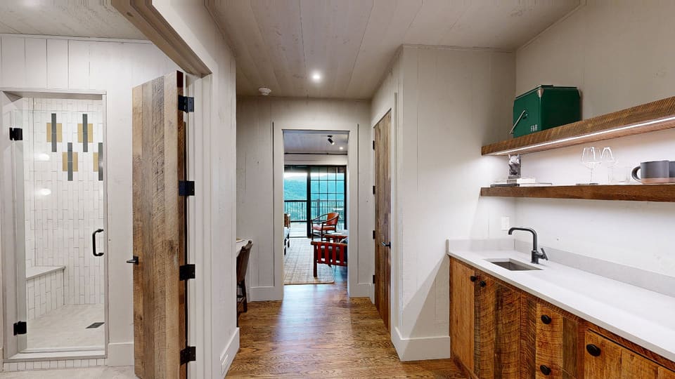 Arrowhead — 3D tour