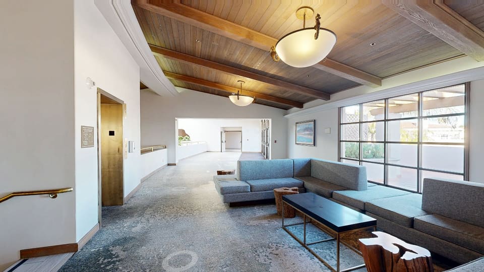 Third Floor Meeting Space — 3D tour