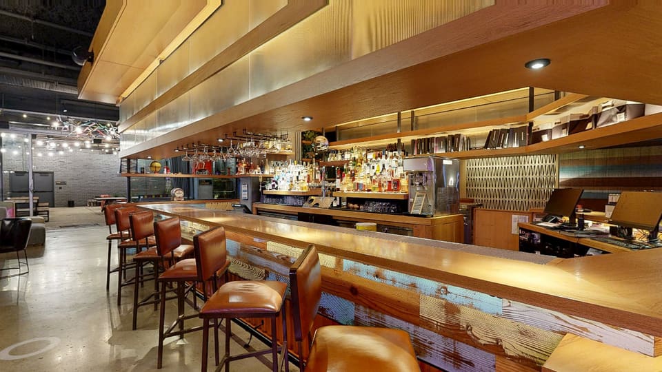 Bar Moxy — 3D tour