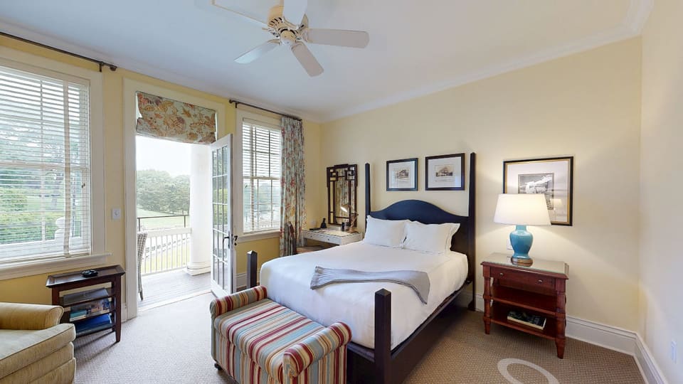 Deluxe Guest Room — 3D tour