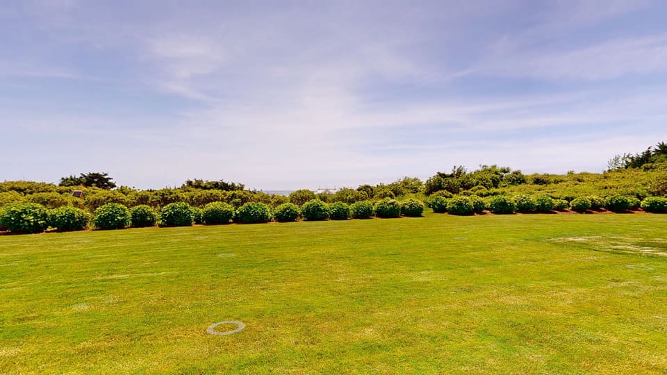 Ellipse Lawn — 3D tour