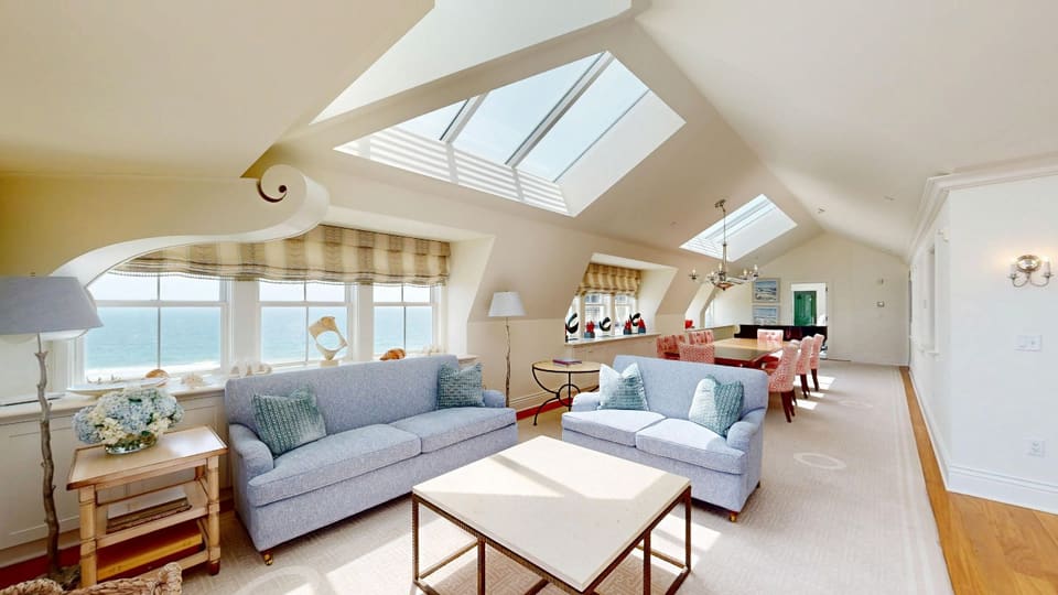 Penthouse Suite — 3D tour