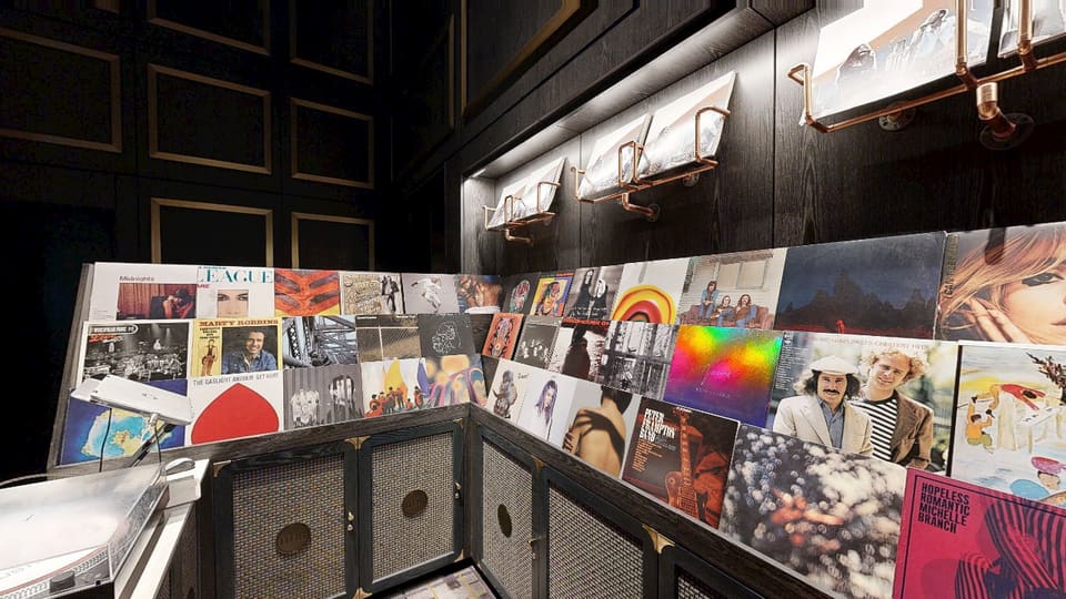 The Vinyl Library — 3D tour