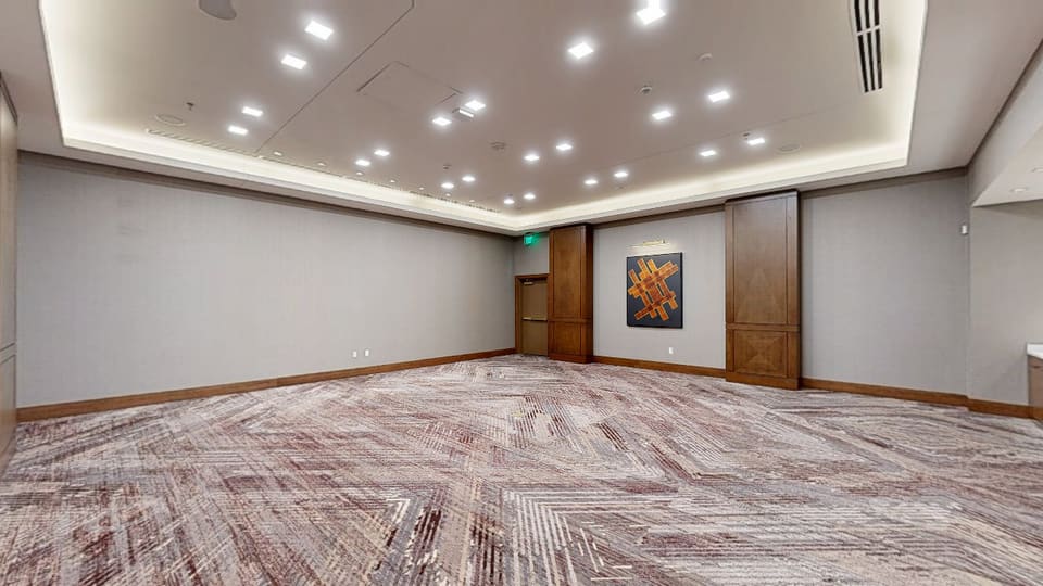 Meeting Room 4 — 3D tour