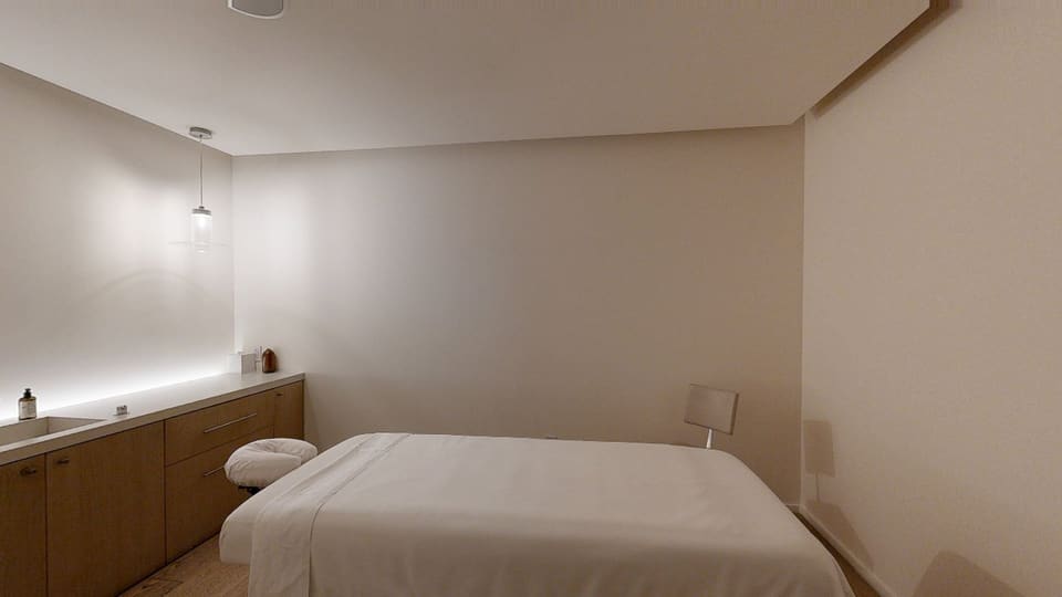 Treatment Room — 3D tour
