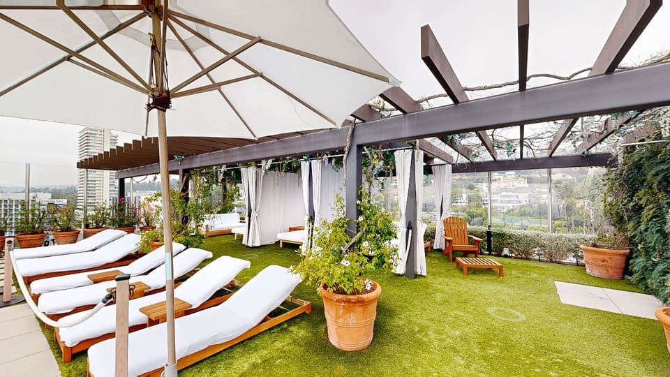 Cabanas at THEWESTHOLLYWOODEDITION — 3D virtual tour