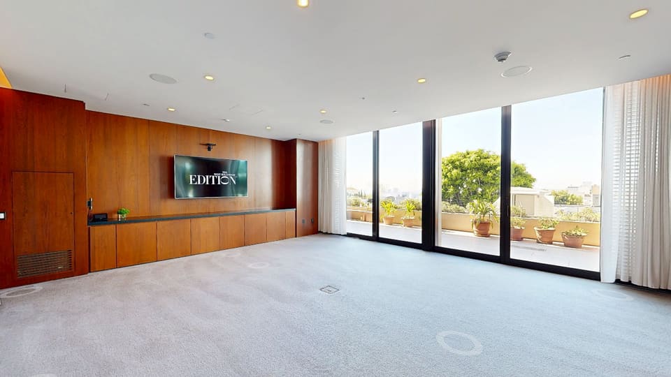 Studio 3 at THEWESTHOLLYWOODEDITION — 3D virtual tour
